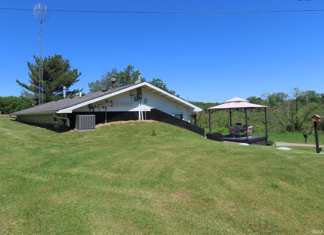 7945 N 650 W, Orland, IN 46776