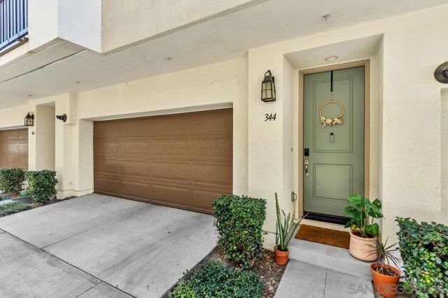 344 Waterbury Ct, Santee, CA 92071