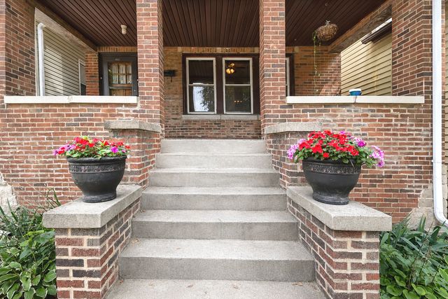 1002 Circle Avenue, Forest Park, IL 60130