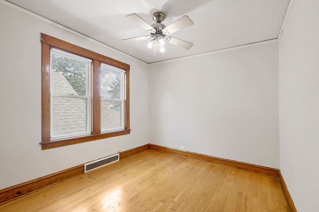 1002 Circle Avenue, Forest Park, IL 60130