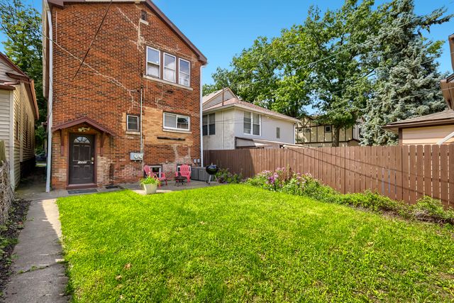 1002 Circle Avenue, Forest Park, IL 60130