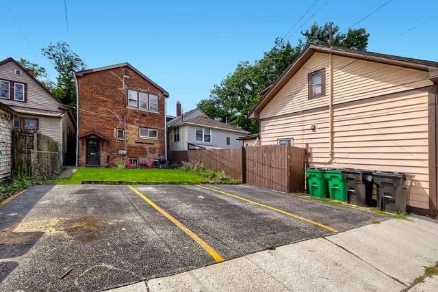 1002 Circle Avenue, Forest Park, IL 60130