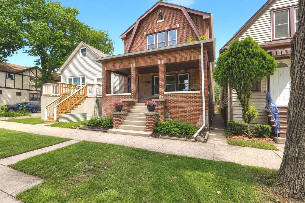 1002 Circle Avenue, Forest Park, IL 60130