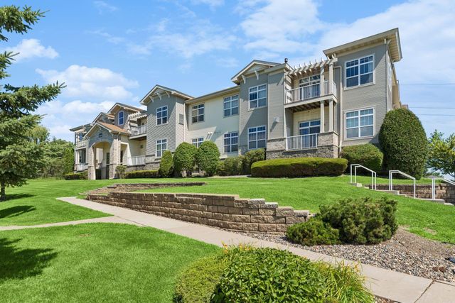 1244 County Road D E 102, Maplewood, MN 55109