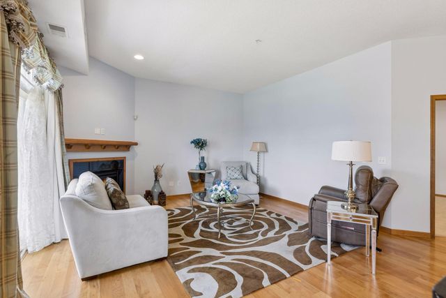 1244 County Road D E 102, Maplewood, MN 55109