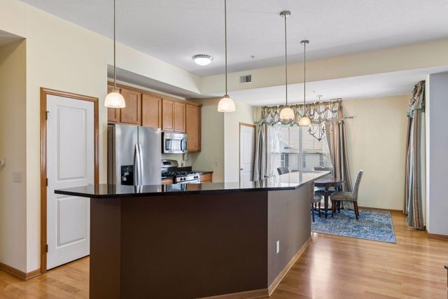 1244 County Road D E 102, Maplewood, MN 55109