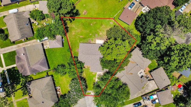 23007 Baneberry Drive, Spring, TX 77373