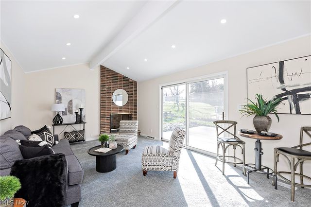 127 Brush Road, Richmond Heights, OH 44143