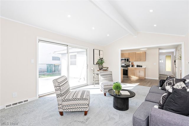 127 Brush Road, Richmond Heights, OH 44143