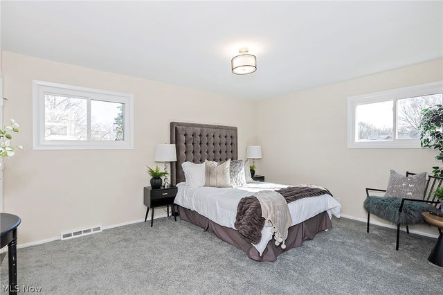 127 Brush Road, Richmond Heights, OH 44143