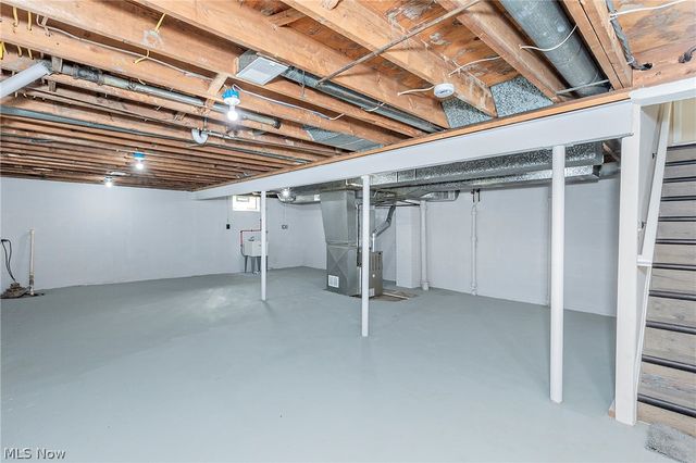 127 Brush Road, Richmond Heights, OH 44143