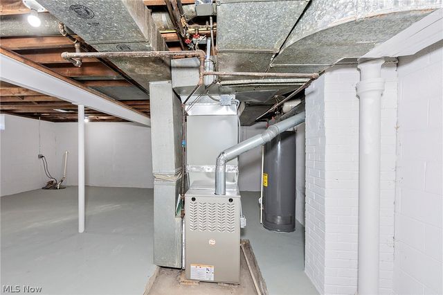 127 Brush Road, Richmond Heights, OH 44143