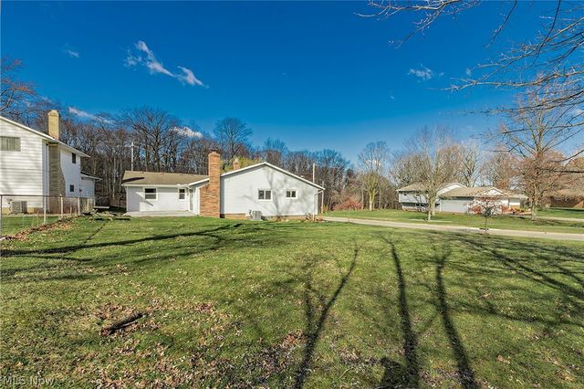 127 Brush Road, Richmond Heights, OH 44143