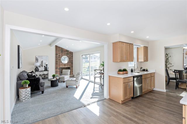 127 Brush Road, Richmond Heights, OH 44143