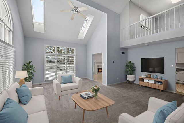 15301 Wilshire Drive, Orland Park, IL 60462