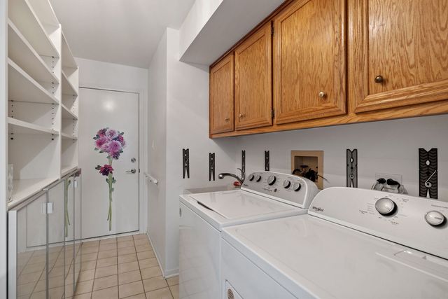 15301 Wilshire Drive, Orland Park, IL 60462