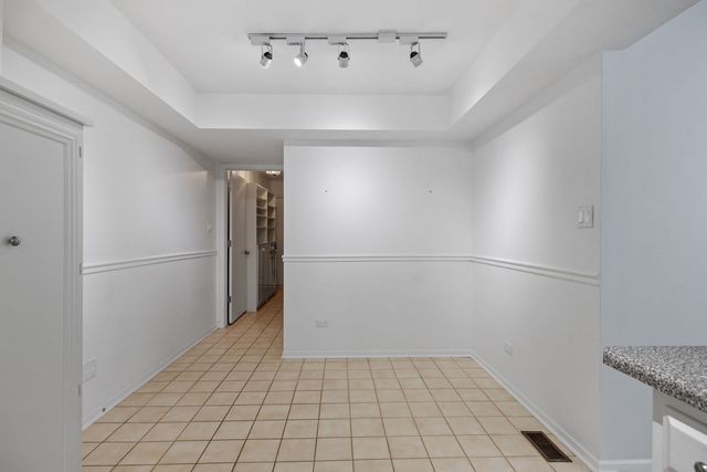 15301 Wilshire Drive, Orland Park, IL 60462