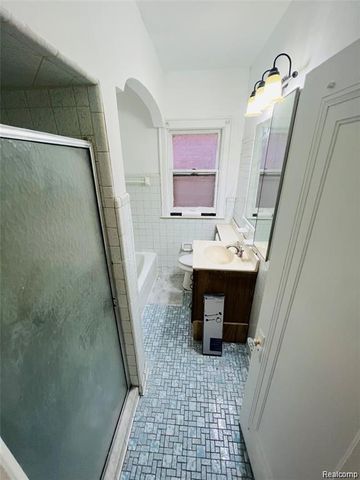 2919 Fullerton Street, Detroit, MI 48238