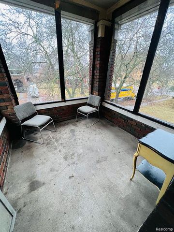 2919 Fullerton Street, Detroit, MI 48238