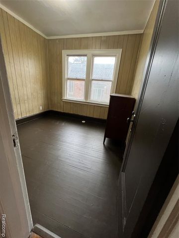 2919 Fullerton Street, Detroit, MI 48238