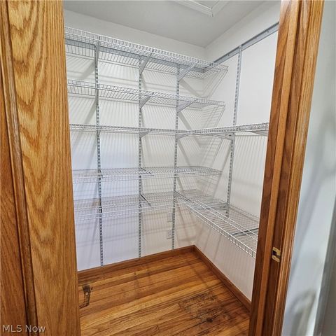 7607 Big Creek, Middleburg Heights, OH 44130