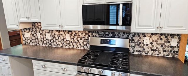 7607 Big Creek, Middleburg Heights, OH 44130