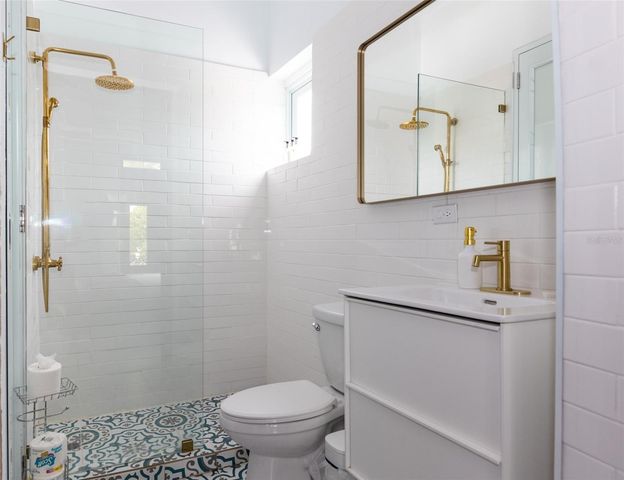 9 CALLE DEL MERCADO, San Juan, PR 00901