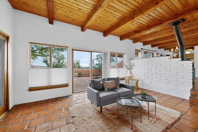 26 Calle Del Sol, Placitas, NM 87043