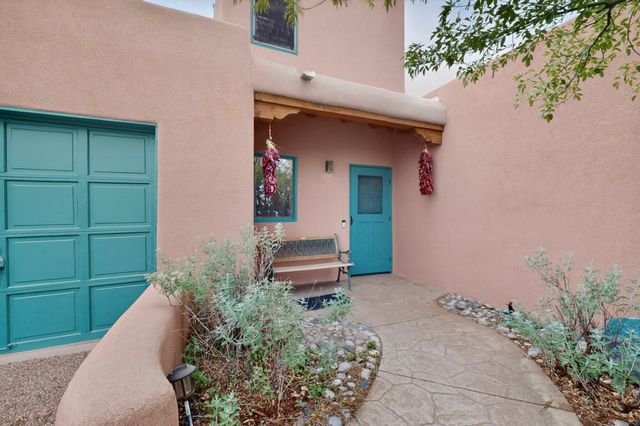 26 Calle Del Sol, Placitas, NM 87043