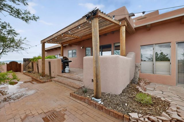26 Calle Del Sol, Placitas, NM 87043