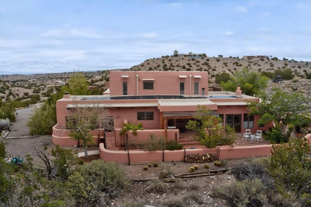 26 Calle Del Sol, Placitas, NM 87043