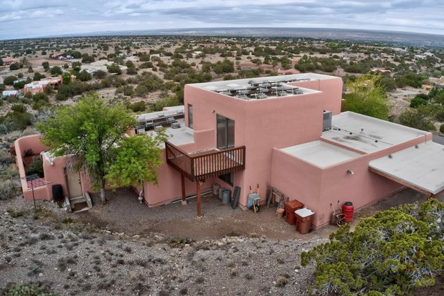 26 Calle Del Sol, Placitas, NM 87043