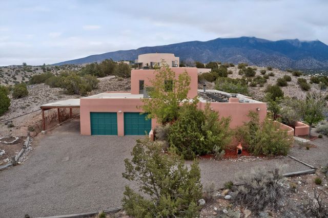 26 Calle Del Sol, Placitas, NM 87043