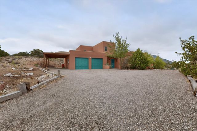 26 Calle Del Sol, Placitas, NM 87043