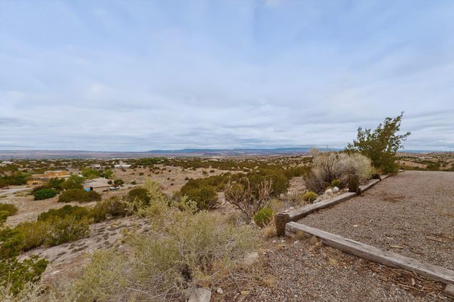 26 Calle Del Sol, Placitas, NM 87043