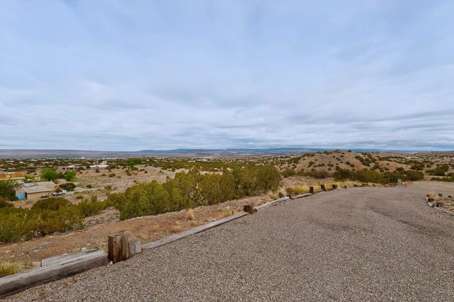 26 Calle Del Sol, Placitas, NM 87043