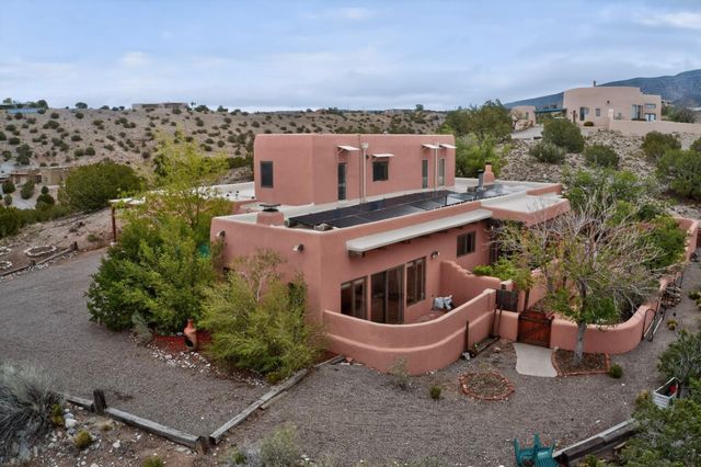 26 Calle Del Sol, Placitas, NM 87043