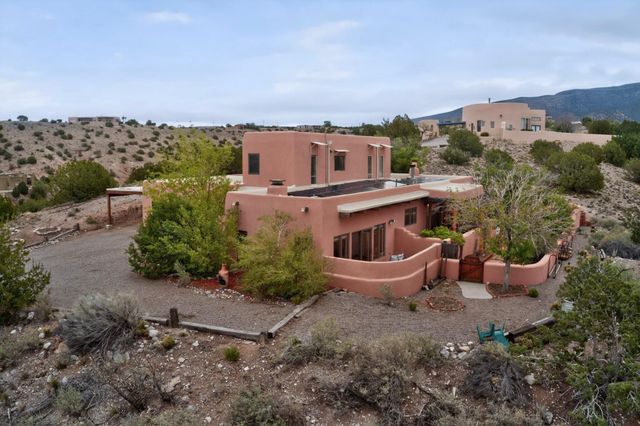 26 Calle Del Sol, Placitas, NM 87043