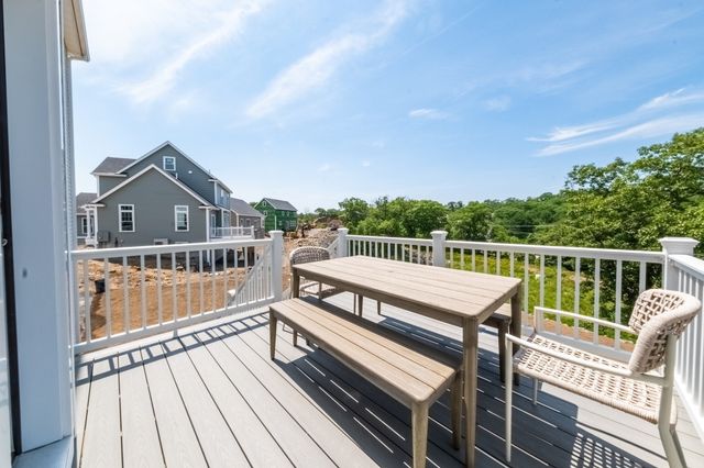 16 Strongwater Drive, Salem, MA 01970