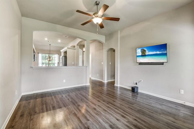 135 Brocks Lane, Montgomery, TX 77356