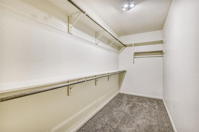 135 Brocks Lane, Montgomery, TX 77356