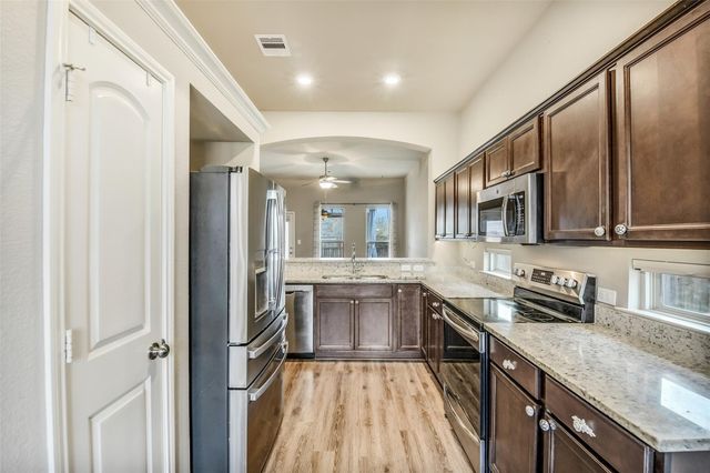 135 Brocks Lane, Montgomery, TX 77356