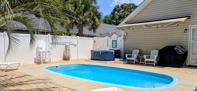 611 5th Ave. N, Surfside Beach, SC 29575