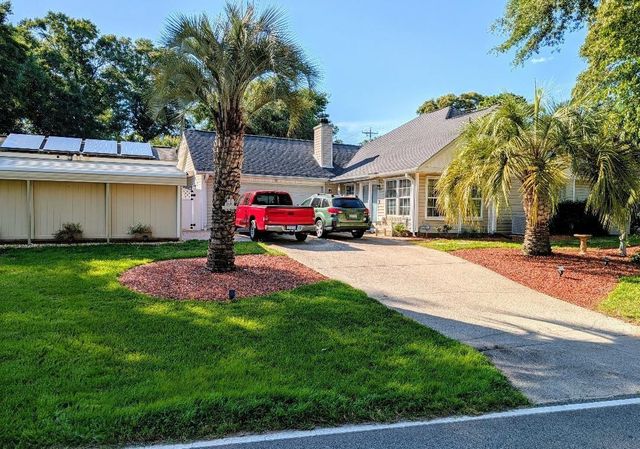 611 5th Ave. N, Surfside Beach, SC 29575