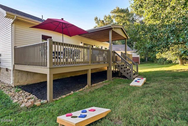 2012 Slippery Rock Circle, Sevierville, TN 37862