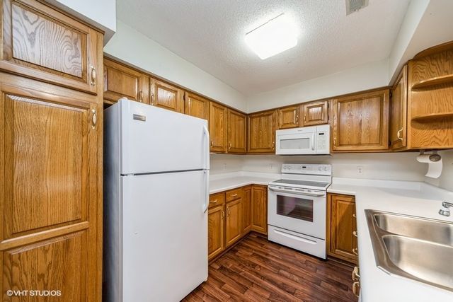 409 SE Delaware Avenue 207, Ankeny, IA 50021