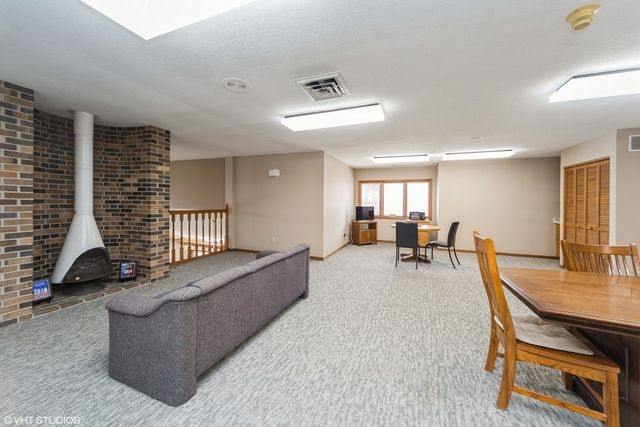 409 SE Delaware Avenue 207, Ankeny, IA 50021
