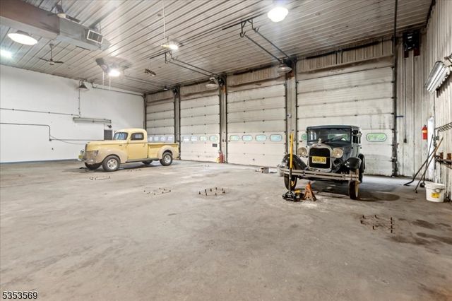 7 White Rd, West Milford Twp., NJ 07421