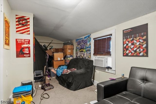 7 White Rd, West Milford Twp., NJ 07421