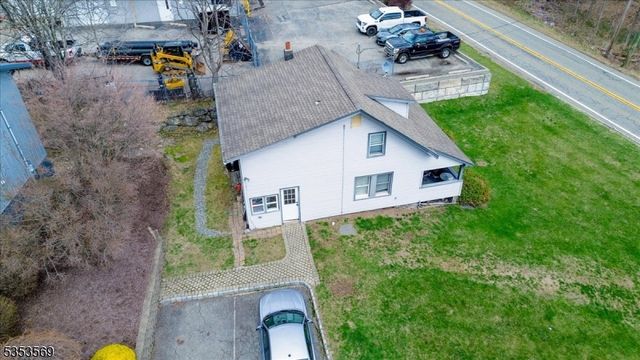 7 White Rd, West Milford Twp., NJ 07421